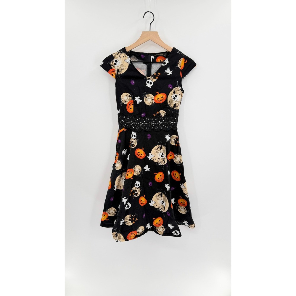Chunna Halloween Dress S Fit and Flare Spooky Festive Witchy Goth Costume